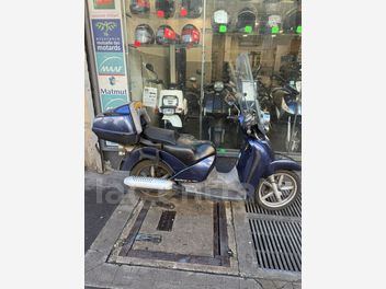 APRILIA SR 125