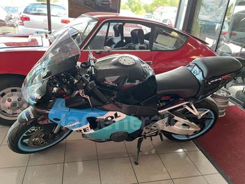 HONDA CBR 1000 RR FIRE BLADE