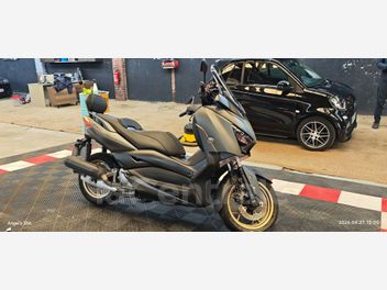 YAMAHA X-MAX 125