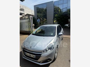 PEUGEOT 208 (2) 1.2 PURETECH 82 STYLE 5P