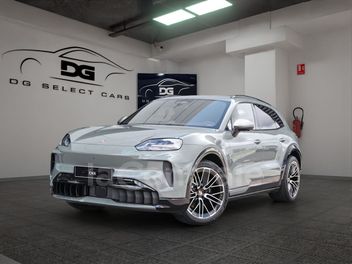 PORSCHE 