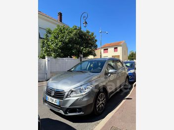 SUZUKI 