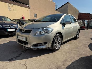 TOYOTA AURIS 124 VVT-I LINEA SOL BVA 5P