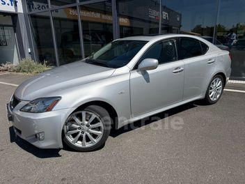 LEXUS 