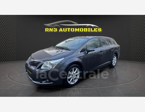 TOYOTA AVENSIS